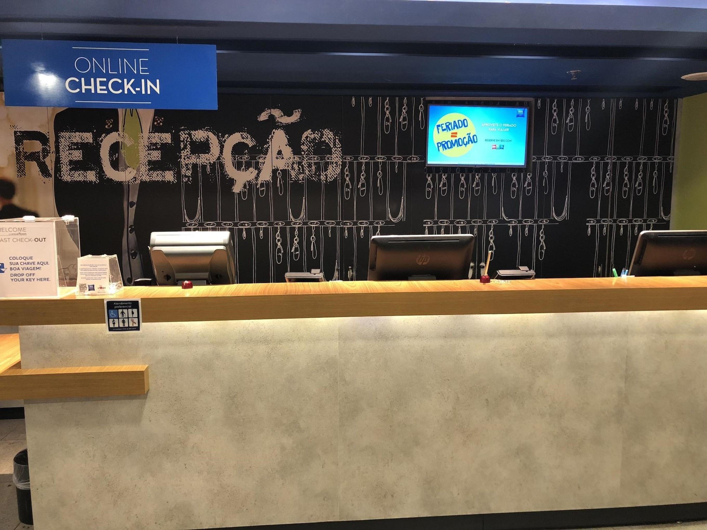 Ibis Budget Rj Copacabana Рио-де-Жанейро Экстерьер фото